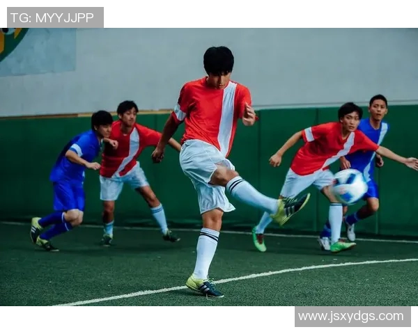 足球明星激情四射的宣传曲视频播放引发球迷热潮与共鸣