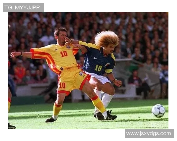 足球明星哈德加蓝的传奇旅程与辉煌成就解析