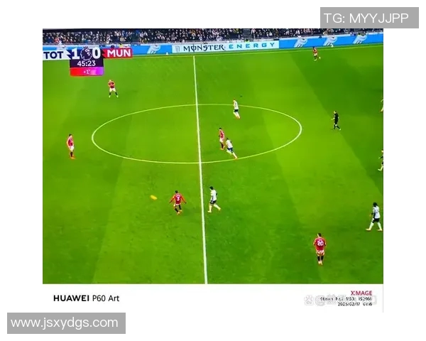 曼联迎战西布朗全新视角解析比赛精彩瞬间与战术对决