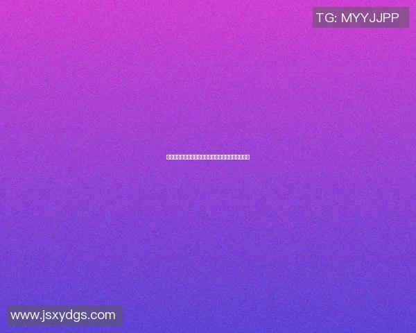 篮球明星在空中飞跃瞬间的精彩挂篮筐图片展示与分析